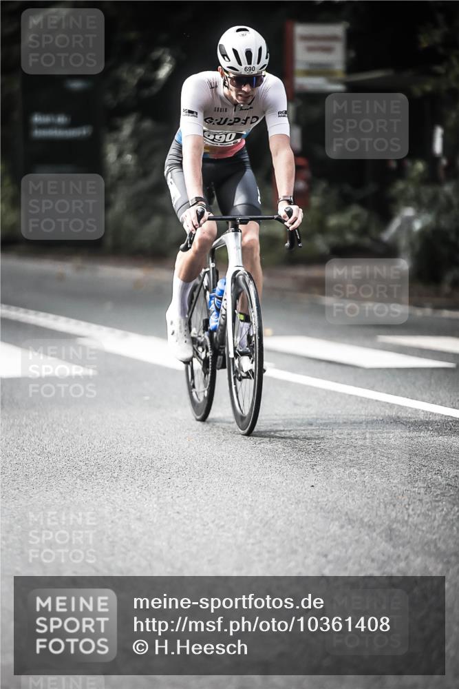 13.09.2026 - Stadtparktriathlon H.Heesch http://msf.ph/oto/10361408 13.09.2026 11:17:23 Radfahren 497, 548, 593, 616, 625, 637, 690, 697, 736, 770, 771, 772 meine-sportfotos.de