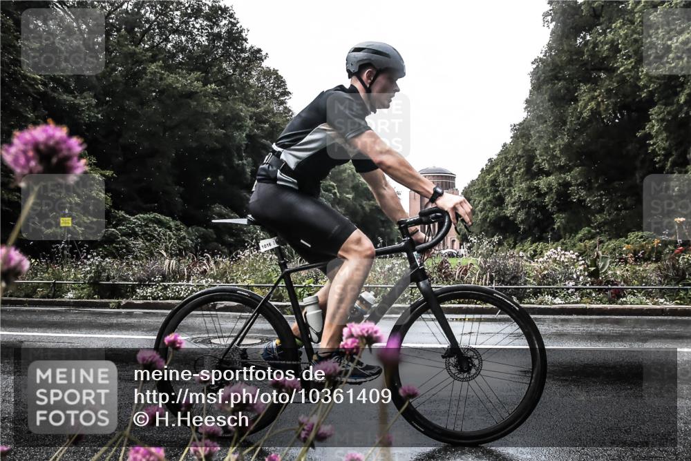 13.09.2026 - Stadtparktriathlon H.Heesch http://msf.ph/oto/10361409 13.09.2026 12:17:43 Radfahren 841, 1016, 1124, 1141 meine-sportfotos.de
