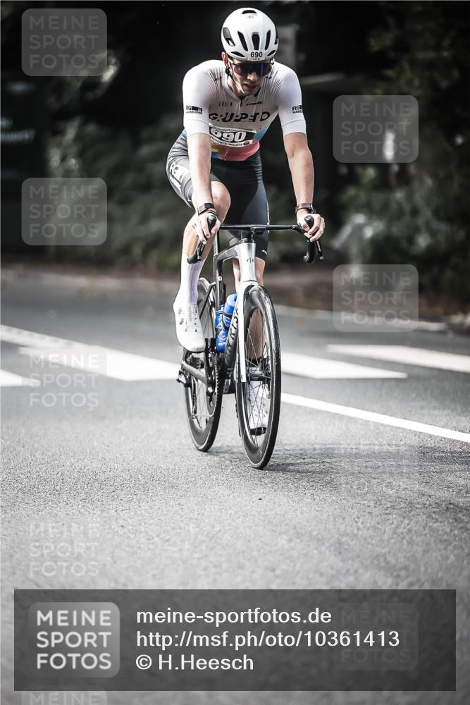 13.09.2026 - Stadtparktriathlon H.Heesch http://msf.ph/oto/10361413 13.09.2026 11:17:24 Radfahren 497, 548, 593, 616, 625, 637, 690, 697, 736, 770, 771, 772 meine-sportfotos.de