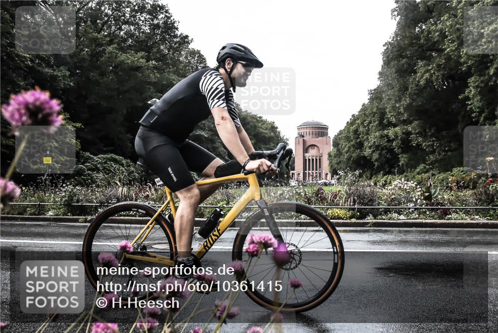 13.09.2026 - Stadtparktriathlon H.Heesch http://msf.ph/oto/10361415 13.09.2026 12:17:45 Radfahren 841, 1000, 1016, 1124 meine-sportfotos.de