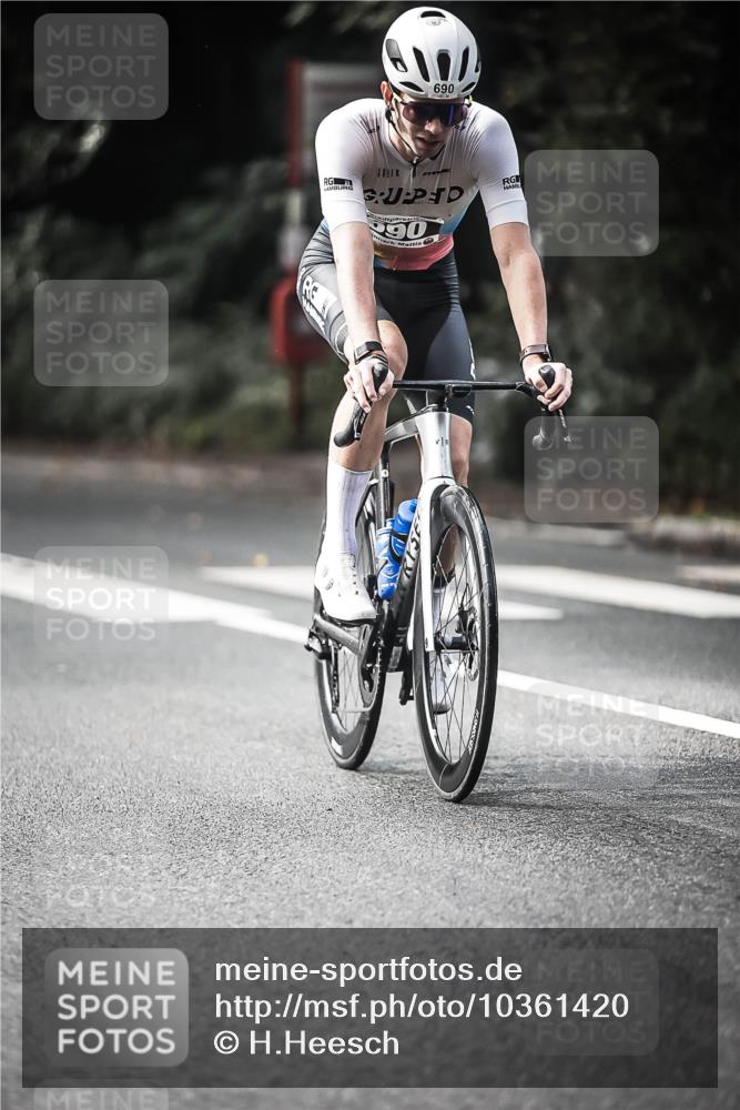13.09.2026 - Stadtparktriathlon H.Heesch http://msf.ph/oto/10361420 13.09.2026 11:17:24 Radfahren 497, 548, 593, 616, 625, 637, 690, 697, 736, 770, 771, 772 meine-sportfotos.de