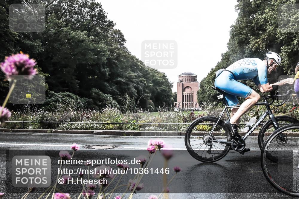 13.09.2026 - Stadtparktriathlon H.Heesch http://msf.ph/oto/10361446 13.09.2026 12:18:07 Radfahren 962, 1027 meine-sportfotos.de