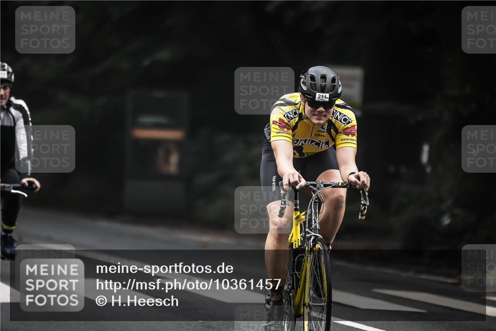 13.09.2026 - Stadtparktriathlon H.Heesch http://msf.ph/oto/10361457 13.09.2026 10:02:35 Radfahren 211, 263, 267, 313, 326, 340 meine-sportfotos.de