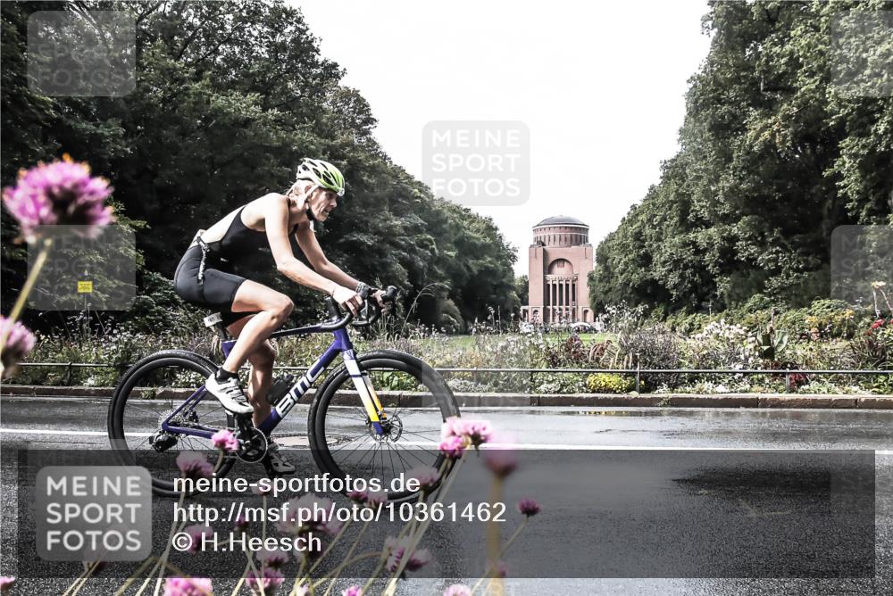 13.09.2026 - Stadtparktriathlon H.Heesch http://msf.ph/oto/10361462 13.09.2026 12:18:12 Radfahren 928, 1036, 1073 meine-sportfotos.de