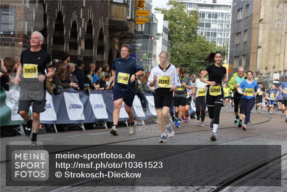 13.09.2026 - 21. swb-Marathon Bremen Strokosch-Dieckow http://msf.ph/oto/10361523 13.09.2026 10:58:27 Ziel 10249, 10494, 10530, 10543, 10559, 10604, 10673, 10750, 10798, 10826, 10828, 10903, 10914, 10931, 10932, 11120, 11131, 11136, 11295, 11332, 11388, 11420, 11752, 11863, 11884, 11952, 12017, 12386, 12387, 12441, 12482, 10878, 10879, 11030, 11189, 11384, 11743, 11955, 12180, 12237, 12320, 12499, 12505 meine-sportfotos.de