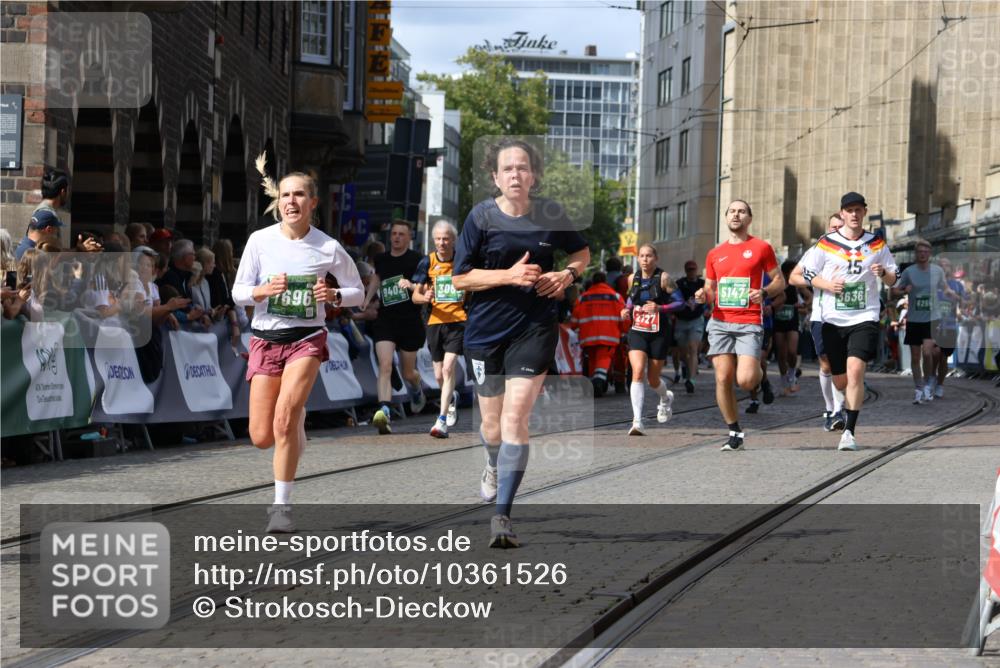 13.09.2026 - 21. swb-Marathon Bremen Strokosch-Dieckow http://msf.ph/oto/10361526 13.09.2026 13:34:14 Ziel 1656, 2727, 3389, 3522, 3790, 4554, 4613, 4658, 4874, 5063, 5156, 5341, 5513, 5563, 5587, 6151, 6508, 6509, 6623, 7047, 7126, 7303, 7354, 7431, 7832, 8025, 8512, 8641, 8910, 9068, 9128, 9342, 9344, 682, 784, 911, 1307, 2215, 3029, 3068, 3214, 3636, 3890, 4112, 4616, 5147, 5566, 5852, 6255, 7696, 7746, 7962, 9094, 9100, 9402, 9453, 9802, 13112 meine-sportfotos.de