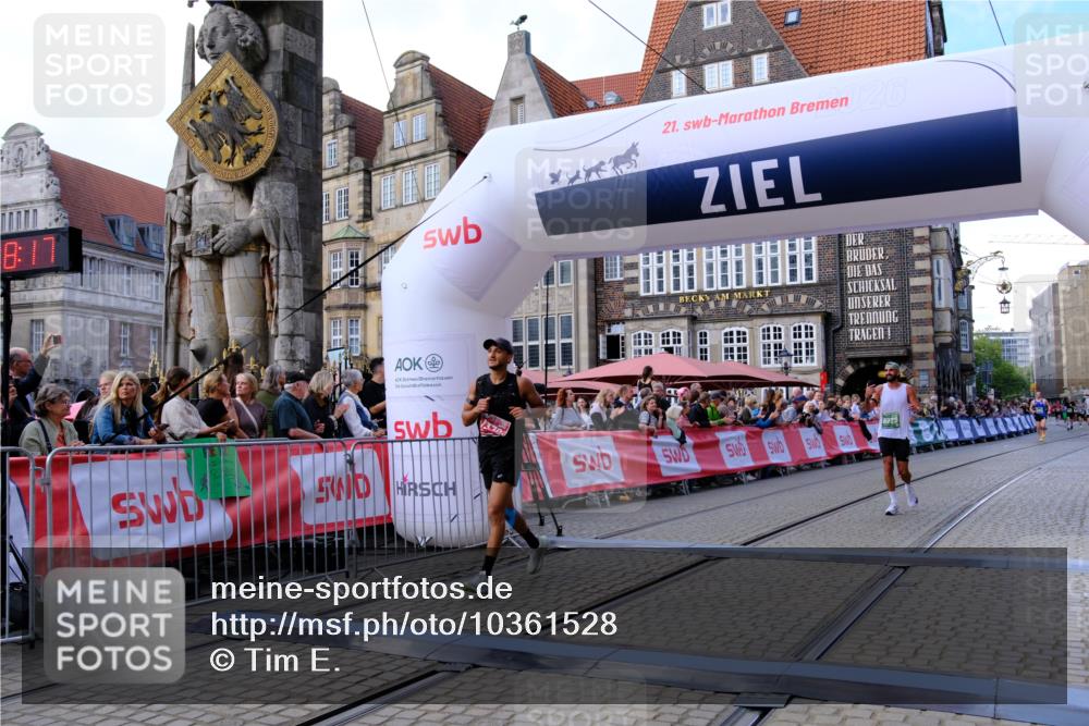 13.09.2026 - 21. swb-Marathon Bremen Tim E. http://msf.ph/oto/10361528 13.09.2026 12:59:06 Ziel 1576, 2049, 3624, 4847, 6929, 8065 meine-sportfotos.de