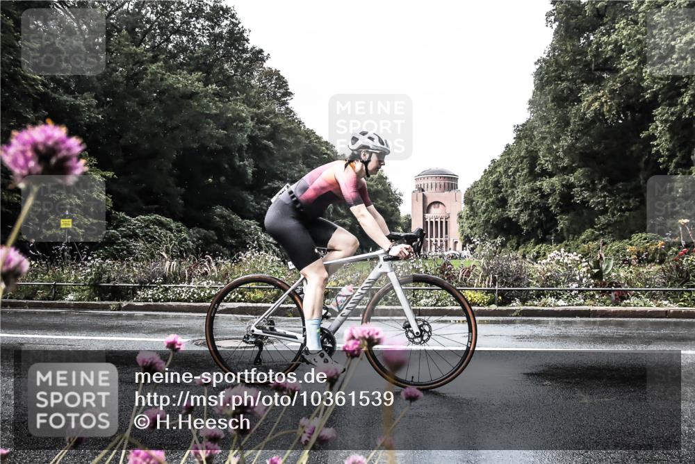 13.09.2026 - Stadtparktriathlon H.Heesch http://msf.ph/oto/10361539 13.09.2026 12:18:38 Radfahren 1062, 1063, 1131, 1147, 1153 meine-sportfotos.de
