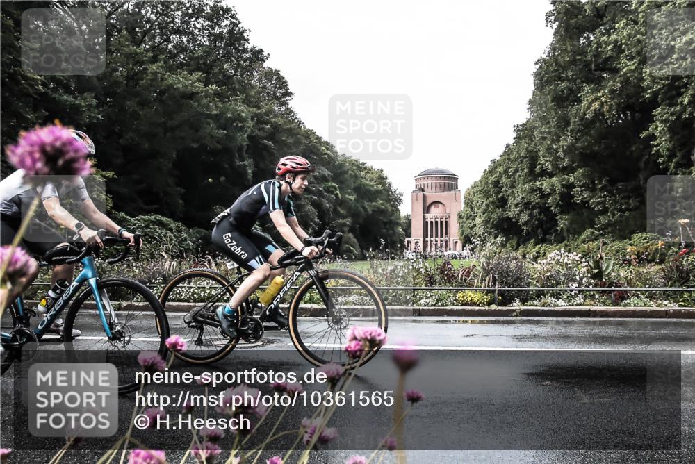 13.09.2026 - Stadtparktriathlon H.Heesch http://msf.ph/oto/10361565 13.09.2026 12:18:48 Radfahren 1008, 1029, 1086, 1093, 1161 meine-sportfotos.de