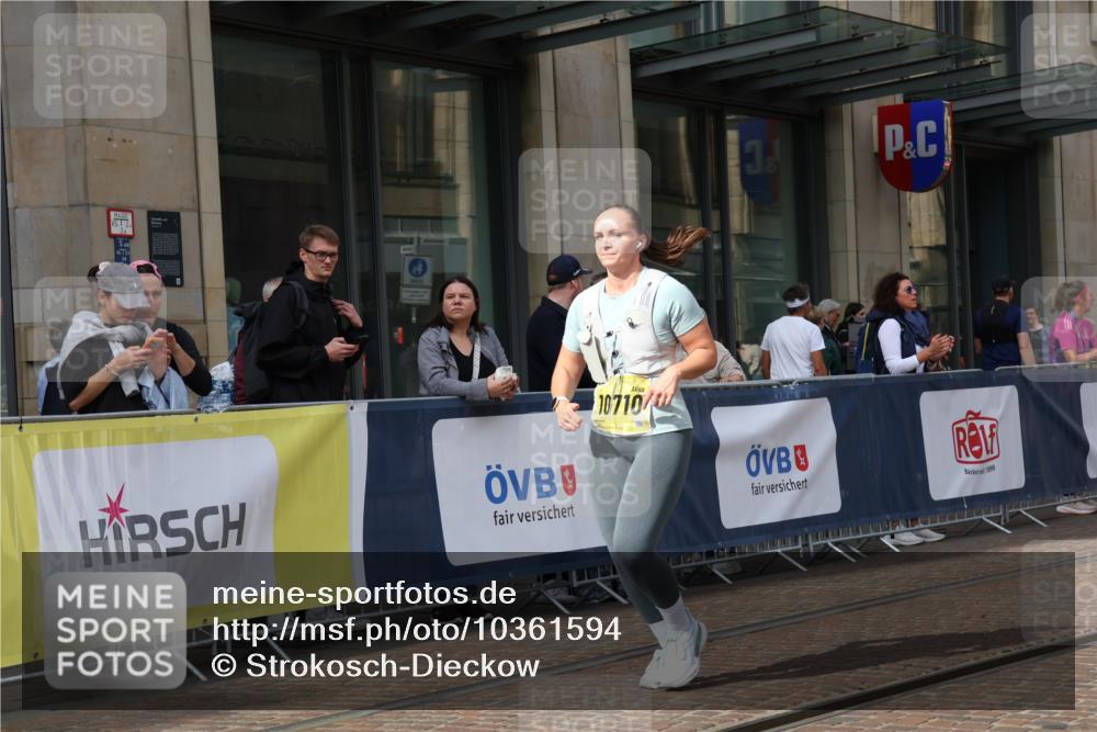 13.09.2026 - 21. swb-Marathon Bremen Strokosch-Dieckow http://msf.ph/oto/10361594 13.09.2026 11:22:12 Ziel 10710, 10968, 11423, 11579, 12444, 11639, 11698, 12157, 12211 meine-sportfotos.de