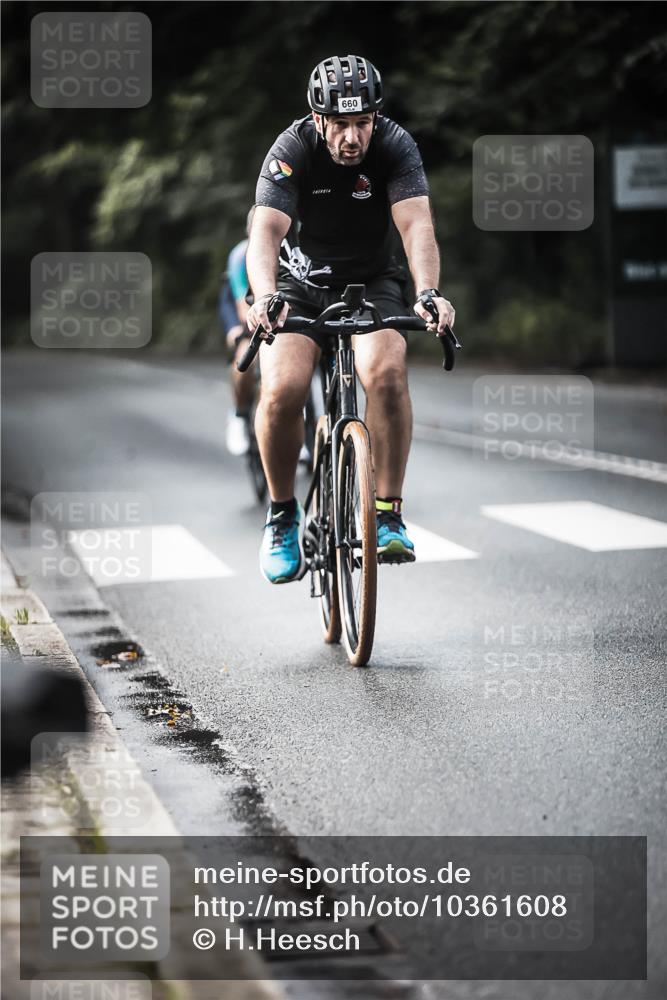 13.09.2026 - Stadtparktriathlon H.Heesch http://msf.ph/oto/10361608 13.09.2026 11:17:40 Radfahren 562, 660, 752, 814, 1797 meine-sportfotos.de