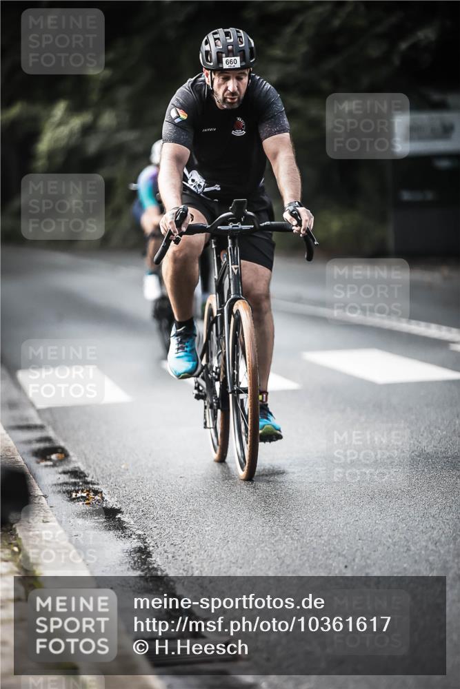 13.09.2026 - Stadtparktriathlon H.Heesch http://msf.ph/oto/10361617 13.09.2026 11:17:41 Radfahren 562, 660, 752, 814, 1797 meine-sportfotos.de