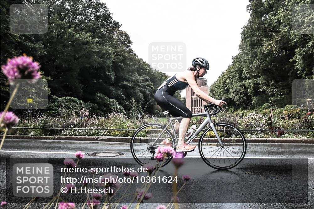 13.09.2026 - Stadtparktriathlon H.Heesch http://msf.ph/oto/10361624 13.09.2026 12:18:54 Radfahren 951, 974, 1008, 1099, 1102, 1144, 1159, 1161, 1184 meine-sportfotos.de