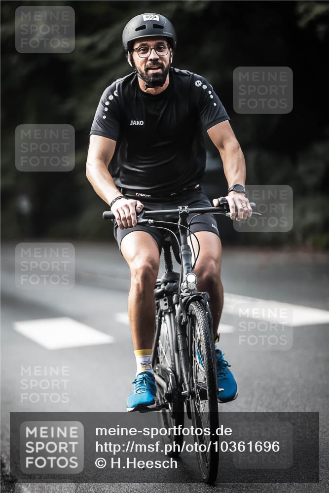 13.09.2026 - Stadtparktriathlon H.Heesch http://msf.ph/oto/10361696 13.09.2026 11:17:51 Radfahren 555, 655, 766, 810, 1798 meine-sportfotos.de