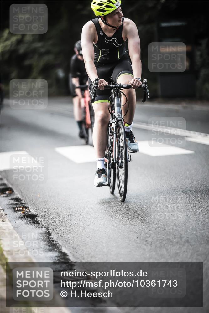 13.09.2026 - Stadtparktriathlon H.Heesch http://msf.ph/oto/10361743 13.09.2026 11:17:54 Radfahren 555, 655, 766, 810, 1798 meine-sportfotos.de