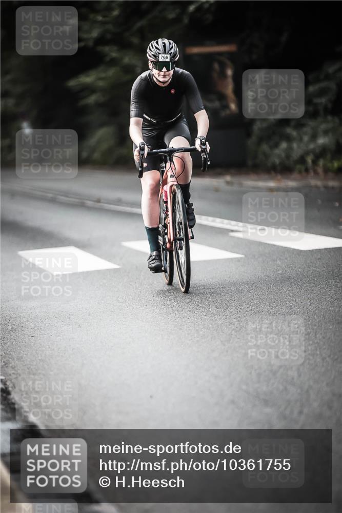 13.09.2026 - Stadtparktriathlon H.Heesch http://msf.ph/oto/10361755 13.09.2026 11:17:55 Radfahren 555, 655, 703, 766, 810, 1798 meine-sportfotos.de