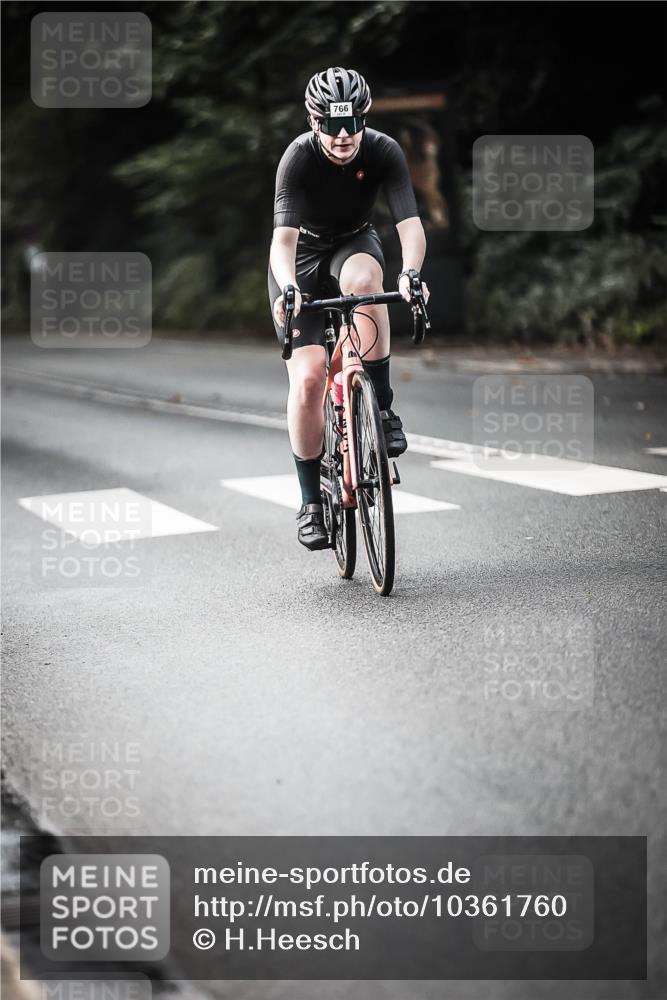 13.09.2026 - Stadtparktriathlon H.Heesch http://msf.ph/oto/10361760 13.09.2026 11:17:55 Radfahren 555, 655, 703, 766, 810, 1798 meine-sportfotos.de