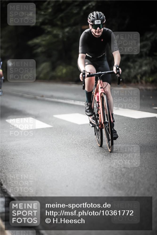 13.09.2026 - Stadtparktriathlon H.Heesch http://msf.ph/oto/10361772 13.09.2026 11:17:56 Radfahren 555, 655, 703, 766, 810, 1798 meine-sportfotos.de