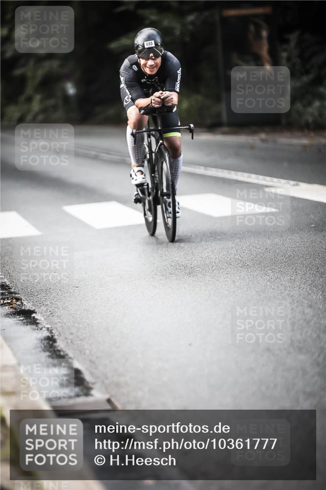 13.09.2026 - Stadtparktriathlon H.Heesch http://msf.ph/oto/10361777 13.09.2026 11:17:57 Radfahren 655, 703, 766, 1798 meine-sportfotos.de