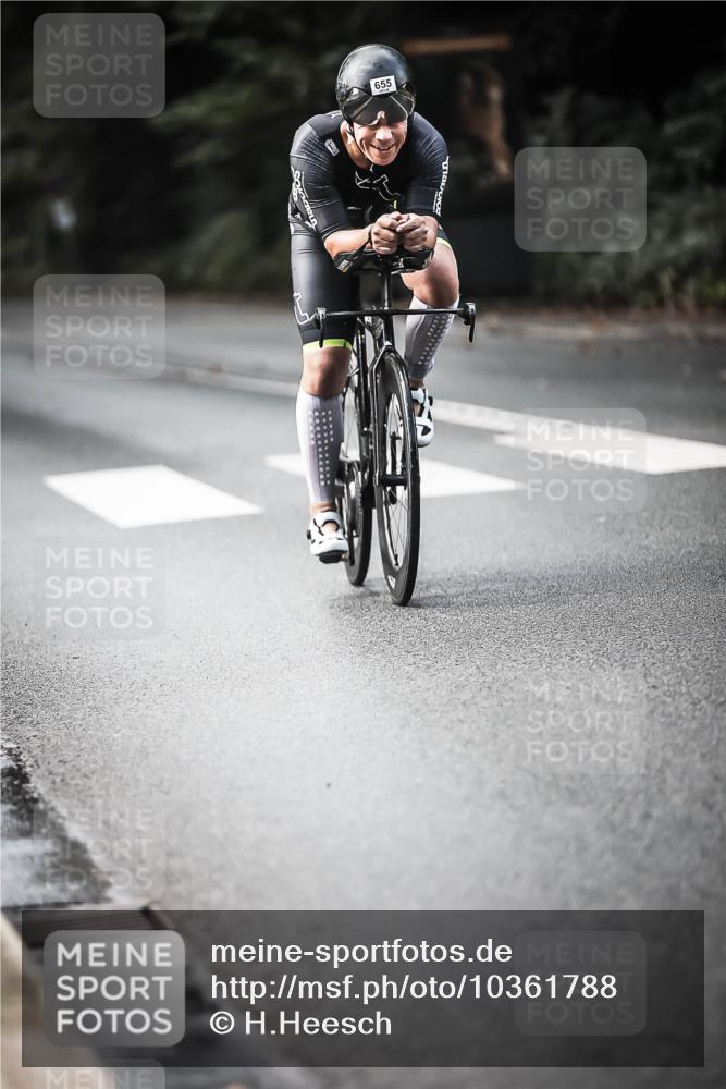 13.09.2026 - Stadtparktriathlon H.Heesch http://msf.ph/oto/10361788 13.09.2026 11:17:57 Radfahren 655, 703, 766, 1798 meine-sportfotos.de
