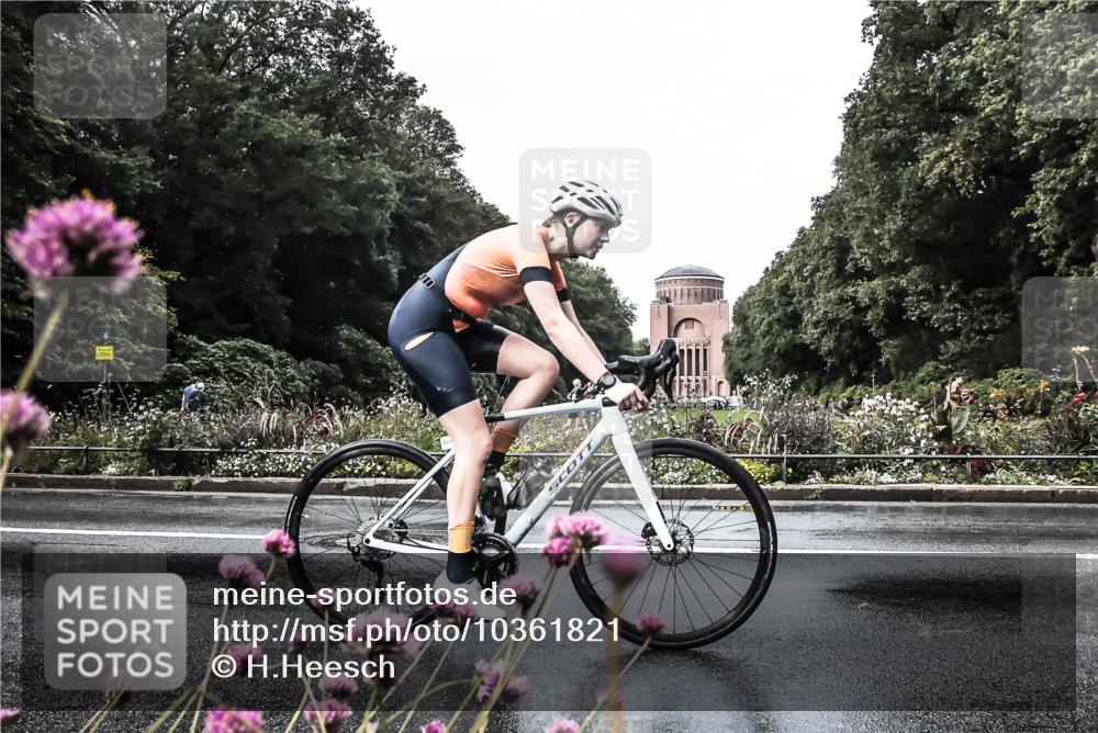 13.09.2026 - Stadtparktriathlon H.Heesch http://msf.ph/oto/10361821 13.09.2026 12:19:59 Radfahren 880, 955, 970, 1047, 1067, 1090, 1138, 1157 meine-sportfotos.de