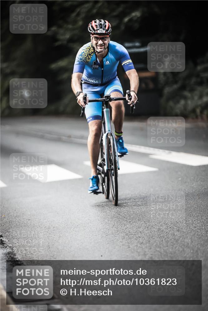 13.09.2026 - Stadtparktriathlon H.Heesch http://msf.ph/oto/10361823 13.09.2026 11:18:02 Radfahren 655, 703, 766, 818 meine-sportfotos.de