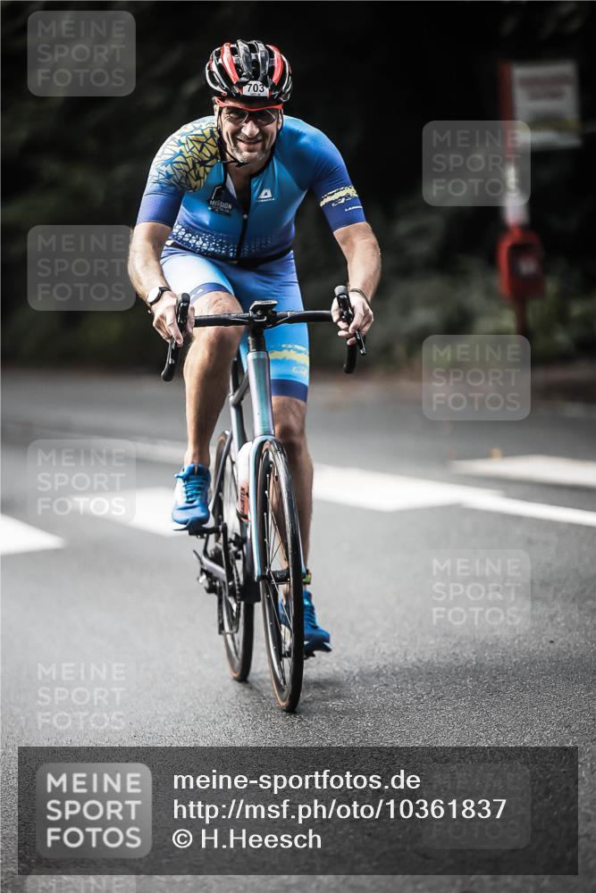 13.09.2026 - Stadtparktriathlon H.Heesch http://msf.ph/oto/10361837 13.09.2026 11:18:02 Radfahren 655, 703, 766, 818 meine-sportfotos.de