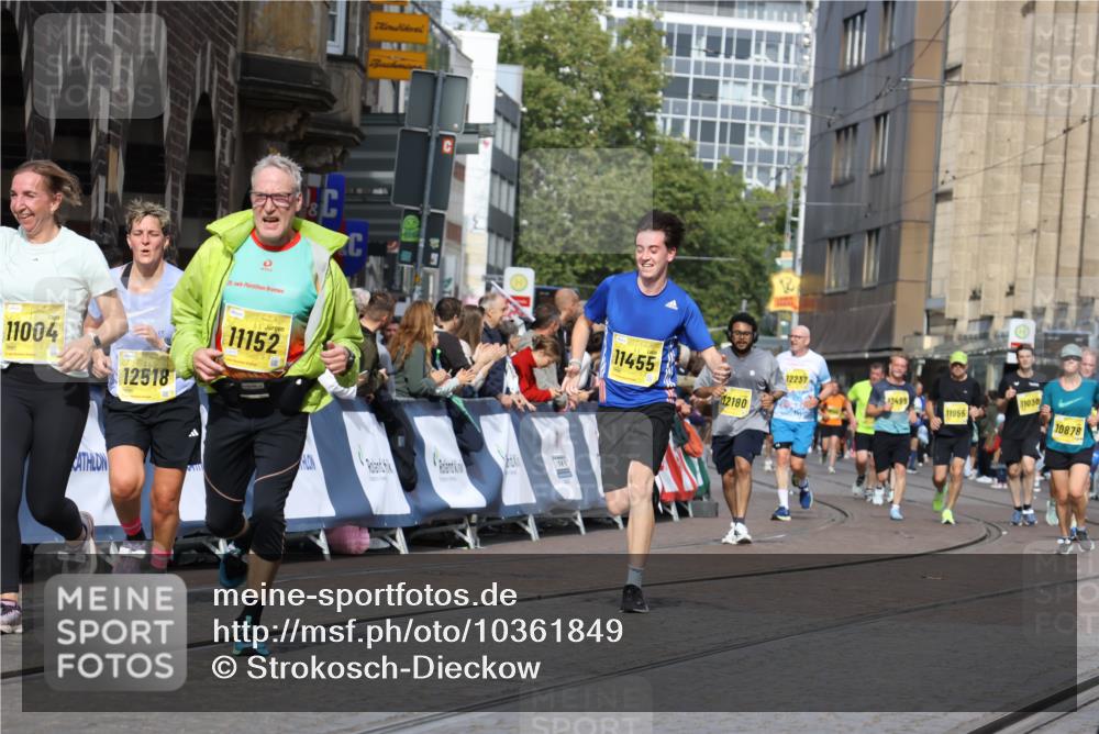13.09.2026 - 21. swb-Marathon Bremen Strokosch-Dieckow http://msf.ph/oto/10361849 13.09.2026 10:58:32 Ziel 10249, 10494, 10530, 10543, 10604, 10673, 10750, 10798, 10826, 10828, 10903, 10914, 10931, 10932, 11120, 11131, 11202, 11295, 11388, 11403, 11420, 11750, 11752, 11884, 11906, 11952, 12017, 12092, 12386, 12387, 12441, 12482, 11030, 11189, 11228, 11488, 11743, 11955, 12237, 12320, 12505 meine-sportfotos.de