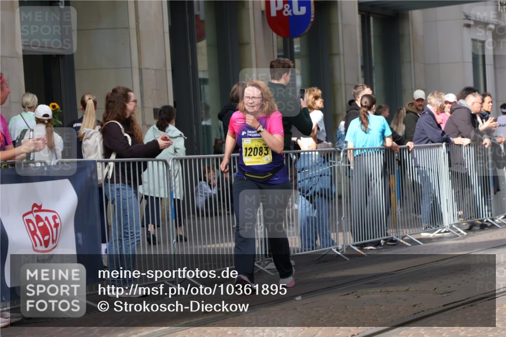 13.09.2026 - 21. swb-Marathon Bremen Strokosch-Dieckow http://msf.ph/oto/10361895 13.09.2026 11:22:39 Ziel 11574, 12083, 10710, 10968, 11423, 11579, 12444 meine-sportfotos.de