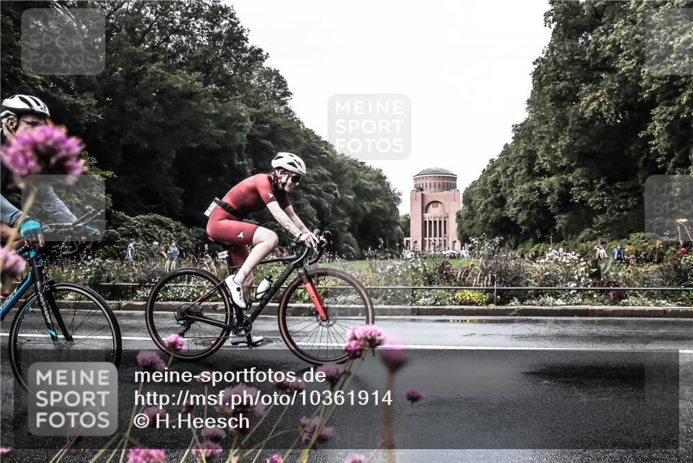13.09.2026 - Stadtparktriathlon H.Heesch http://msf.ph/oto/10361914 13.09.2026 12:20:12 Radfahren 938, 949, 1004, 1087, 1120, 1149 meine-sportfotos.de