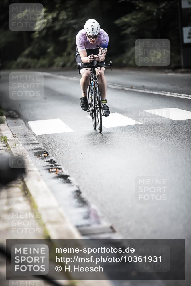 13.09.2026 - Stadtparktriathlon H.Heesch http://msf.ph/oto/10361931 13.09.2026 11:18:11 Radfahren 683, 818 meine-sportfotos.de
