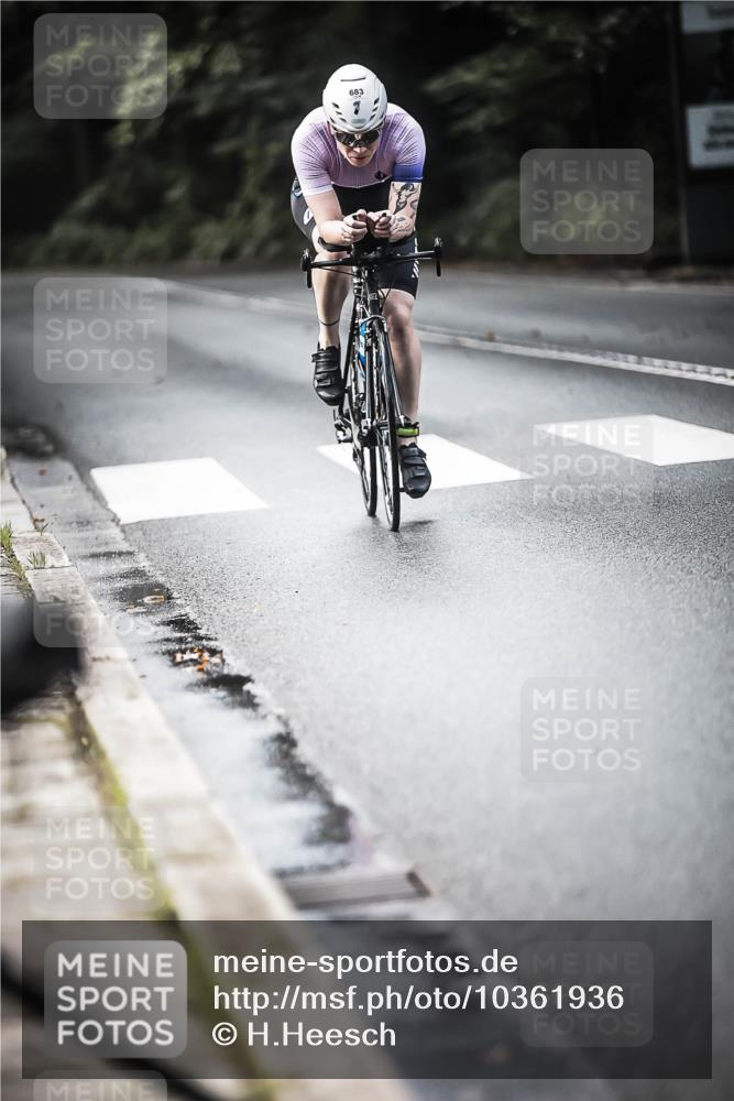 13.09.2026 - Stadtparktriathlon H.Heesch http://msf.ph/oto/10361936 13.09.2026 11:18:11 Radfahren 683, 818 meine-sportfotos.de