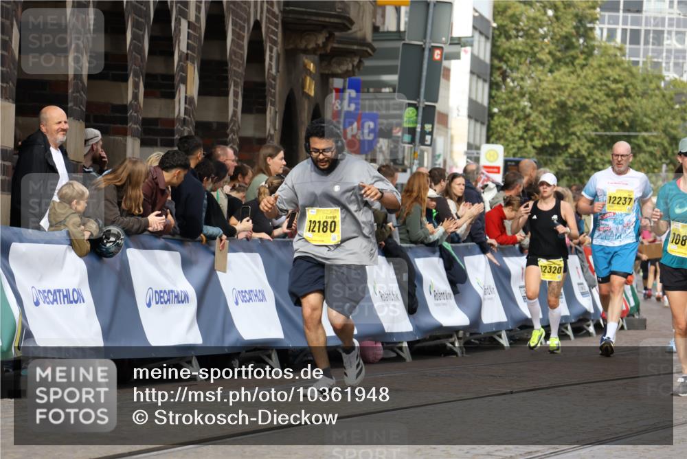 13.09.2026 - 21. swb-Marathon Bremen Strokosch-Dieckow http://msf.ph/oto/10361948 13.09.2026 10:58:37 Ziel 10249, 10494, 10530, 10673, 10750, 10798, 10828, 10914, 10931, 10932, 11004, 11120, 11131, 11152, 11202, 11295, 11388, 11403, 11420, 11455, 11686, 11750, 11752, 11884, 11906, 11952, 11953, 12017, 12092, 12386, 12387, 12441, 12482, 12518, 10254, 10485, 10794, 10832, 10948, 11030, 11228, 11488, 11743, 12176 meine-sportfotos.de