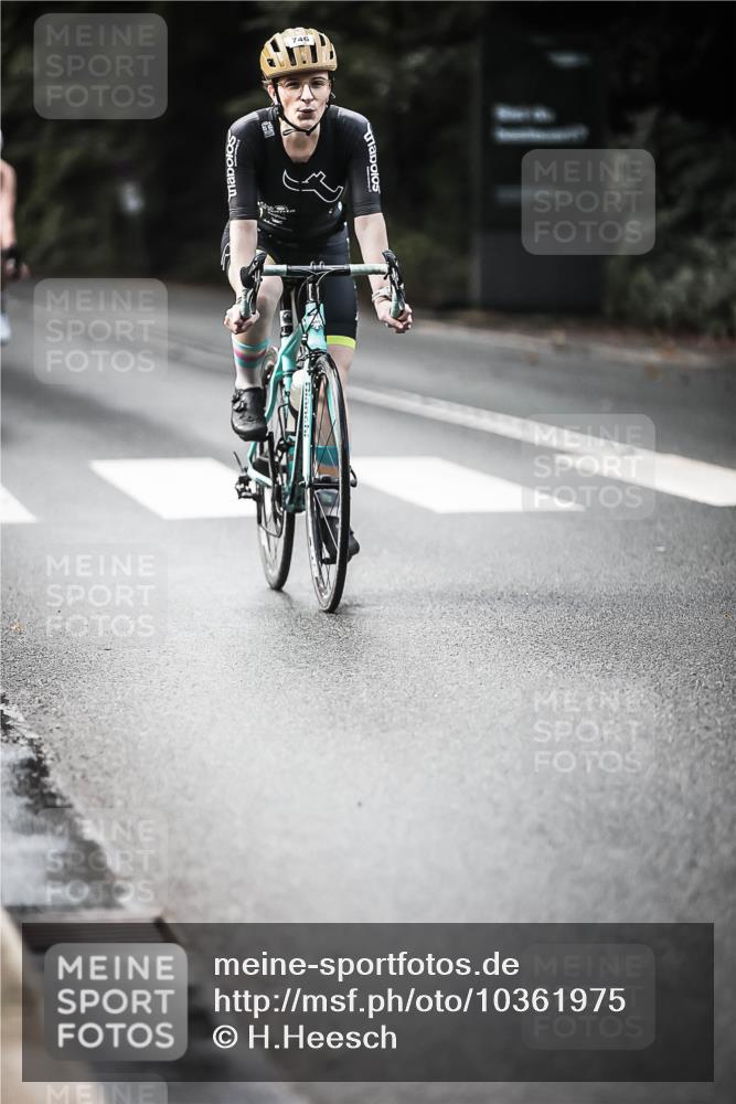 13.09.2026 - Stadtparktriathlon H.Heesch http://msf.ph/oto/10361975 13.09.2026 11:18:18 Radfahren 683, 746, 798, 801 meine-sportfotos.de