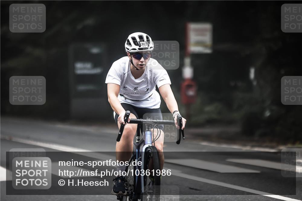 13.09.2026 - Stadtparktriathlon H.Heesch http://msf.ph/oto/10361986 13.09.2026 10:03:49 Radfahren 268, 294, 303 meine-sportfotos.de