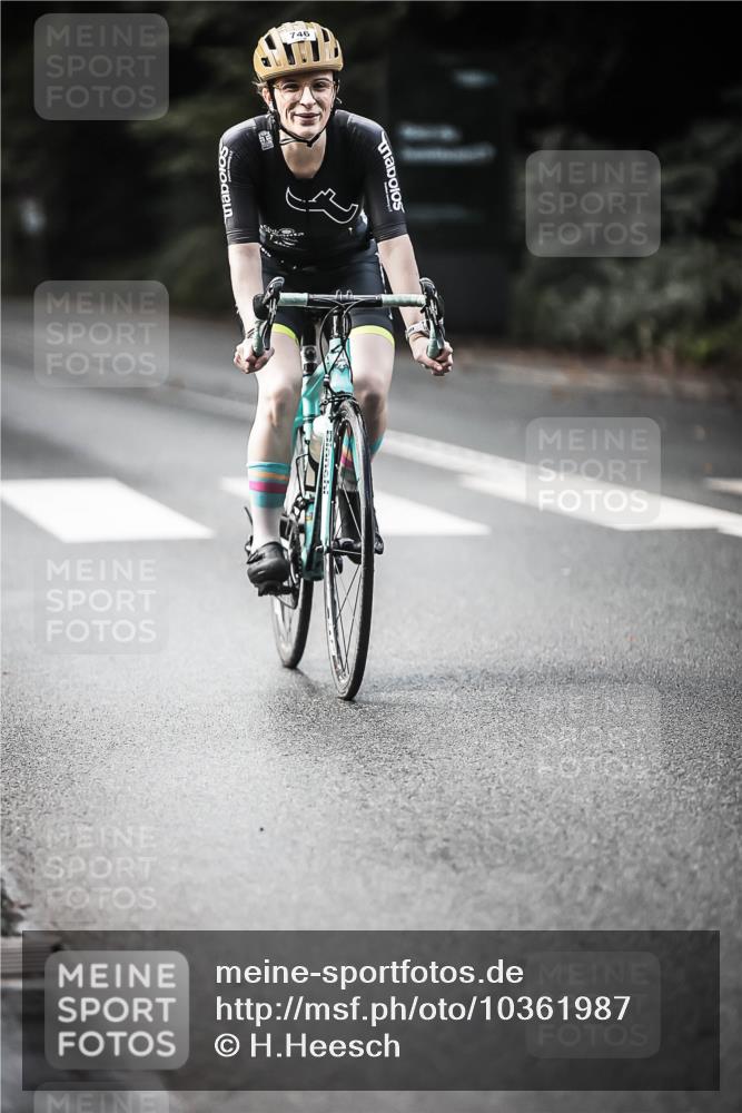 13.09.2026 - Stadtparktriathlon H.Heesch http://msf.ph/oto/10361987 13.09.2026 11:18:18 Radfahren 683, 746, 798, 801 meine-sportfotos.de