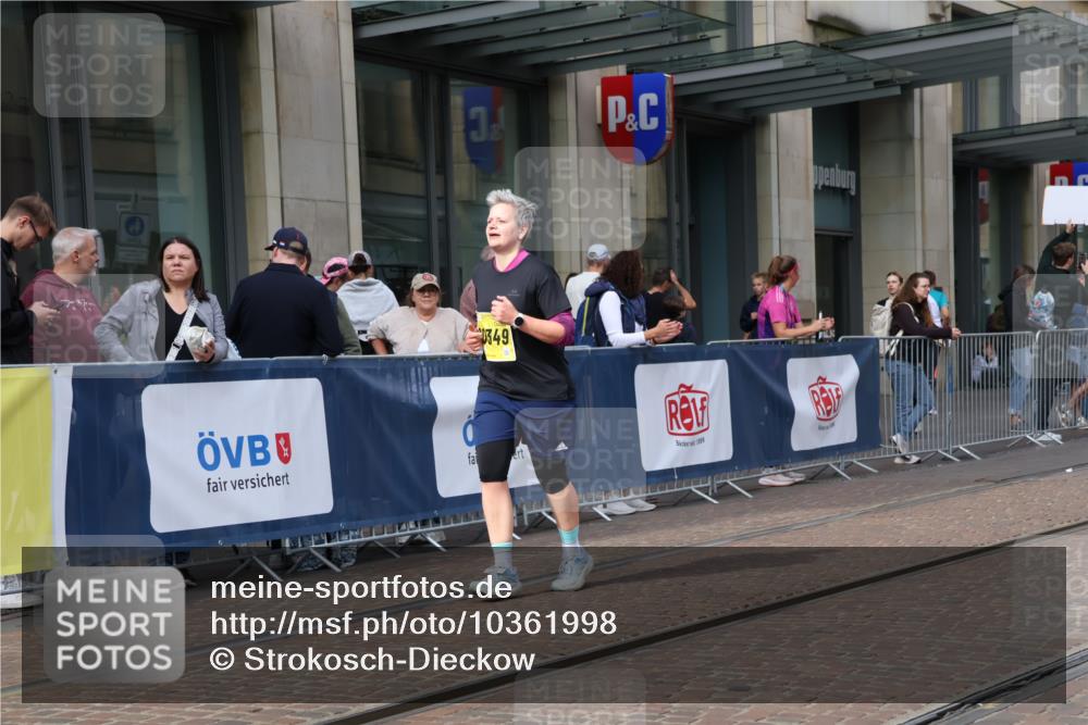 13.09.2026 - 21. swb-Marathon Bremen Strokosch-Dieckow http://msf.ph/oto/10361998 13.09.2026 11:22:58 Ziel 10349, 10754, 10925, 11266, 11663, 12340, 11574, 12083 meine-sportfotos.de