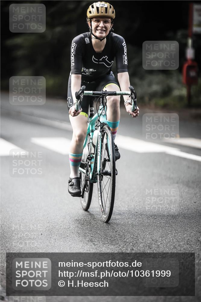 13.09.2026 - Stadtparktriathlon H.Heesch http://msf.ph/oto/10361999 13.09.2026 11:18:18 Radfahren 683, 746, 798, 801 meine-sportfotos.de