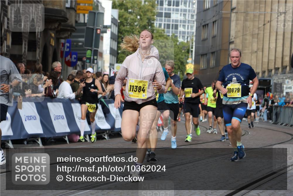 13.09.2026 - 21. swb-Marathon Bremen Strokosch-Dieckow http://msf.ph/oto/10362024 13.09.2026 10:58:39 Ziel 10249, 10494, 10530, 10673, 10750, 10798, 10828, 10914, 11004, 11120, 11131, 11152, 11202, 11295, 11388, 11403, 11420, 11455, 11686, 11750, 11752, 11884, 11906, 11952, 11953, 12017, 12092, 12386, 12387, 12482, 12518, 10254, 10485, 10794, 10832, 10948, 11228, 11488, 11743, 12130, 12176, 12414 meine-sportfotos.de