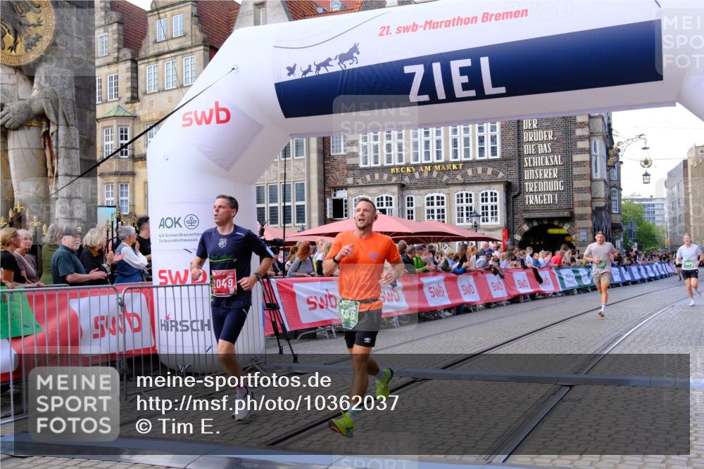13.09.2026 - 21. swb-Marathon Bremen Tim E. http://msf.ph/oto/10362037 13.09.2026 12:59:28 Ziel 658, 1118, 1508, 1751, 1993, 2651, 3584, 3688, 4096, 4399, 6991, 8383, 8994, 9120, 9329, 9533 meine-sportfotos.de