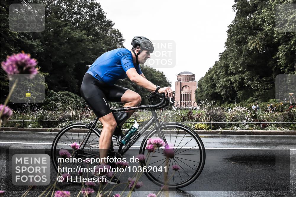 13.09.2026 - Stadtparktriathlon H.Heesch http://msf.ph/oto/10362041 13.09.2026 12:20:44 Radfahren 849, 999, 1007, 1081, 1084, 1113, 1242 meine-sportfotos.de