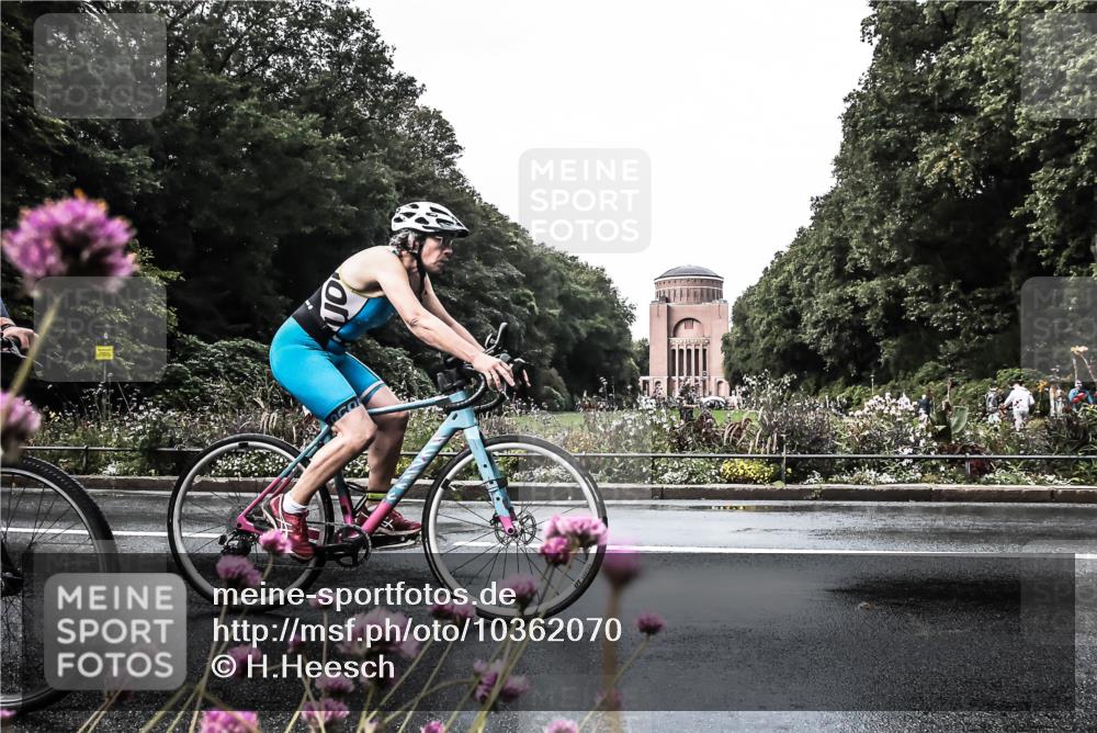 13.09.2026 - Stadtparktriathlon H.Heesch http://msf.ph/oto/10362070 13.09.2026 12:20:50 Radfahren 953, 959, 1017, 1076, 1081, 1108, 1242 meine-sportfotos.de