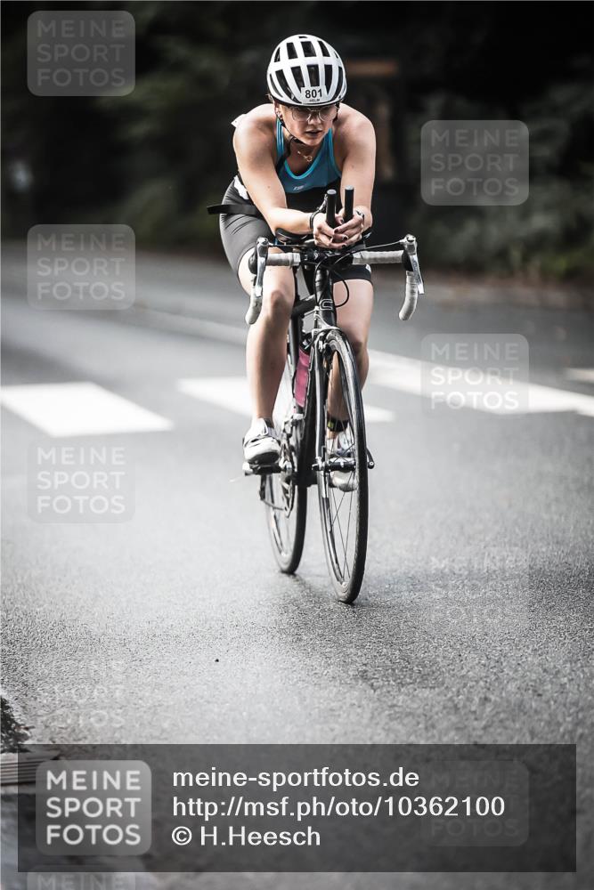 13.09.2026 - Stadtparktriathlon H.Heesch http://msf.ph/oto/10362100 13.09.2026 11:18:23 Radfahren 730, 746, 792, 798, 801 meine-sportfotos.de