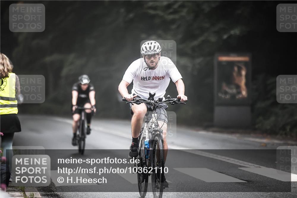 13.09.2026 - Stadtparktriathlon H.Heesch http://msf.ph/oto/10362110 13.09.2026 10:04:23 Radfahren 252, 265 meine-sportfotos.de
