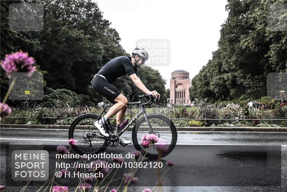 13.09.2026 - Stadtparktriathlon H.Heesch http://msf.ph/oto/10362120 13.09.2026 12:20:58 Radfahren 950, 986, 1080, 1105, 1118, 1151 meine-sportfotos.de