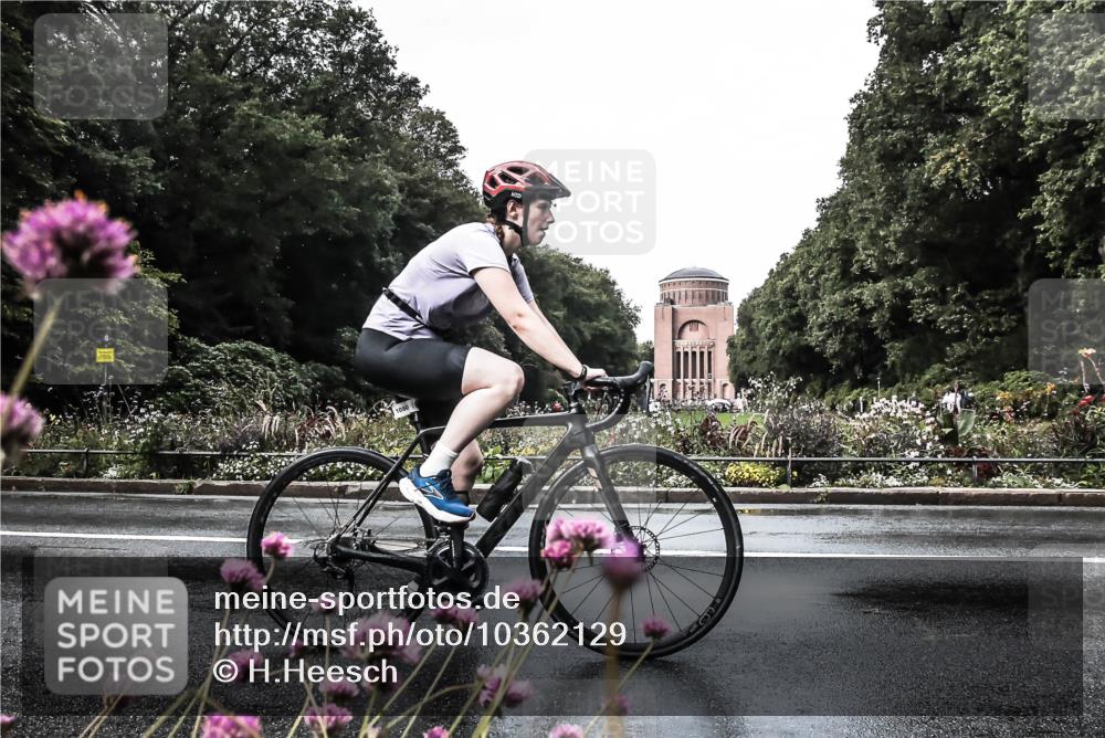 13.09.2026 - Stadtparktriathlon H.Heesch http://msf.ph/oto/10362129 13.09.2026 12:21:00 Radfahren 979, 986, 1080, 1105, 1151 meine-sportfotos.de