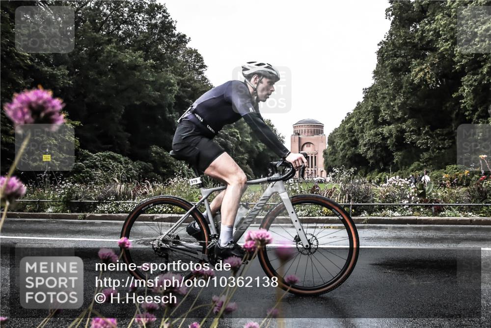 13.09.2026 - Stadtparktriathlon H.Heesch http://msf.ph/oto/10362138 13.09.2026 12:21:03 Radfahren 979, 1015, 1061, 1080, 1105 meine-sportfotos.de
