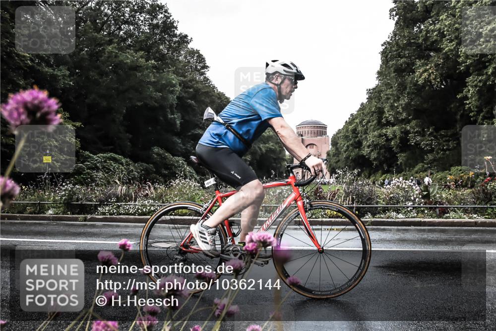 13.09.2026 - Stadtparktriathlon H.Heesch http://msf.ph/oto/10362144 13.09.2026 12:21:04 Radfahren 979, 1015, 1061, 1105 meine-sportfotos.de