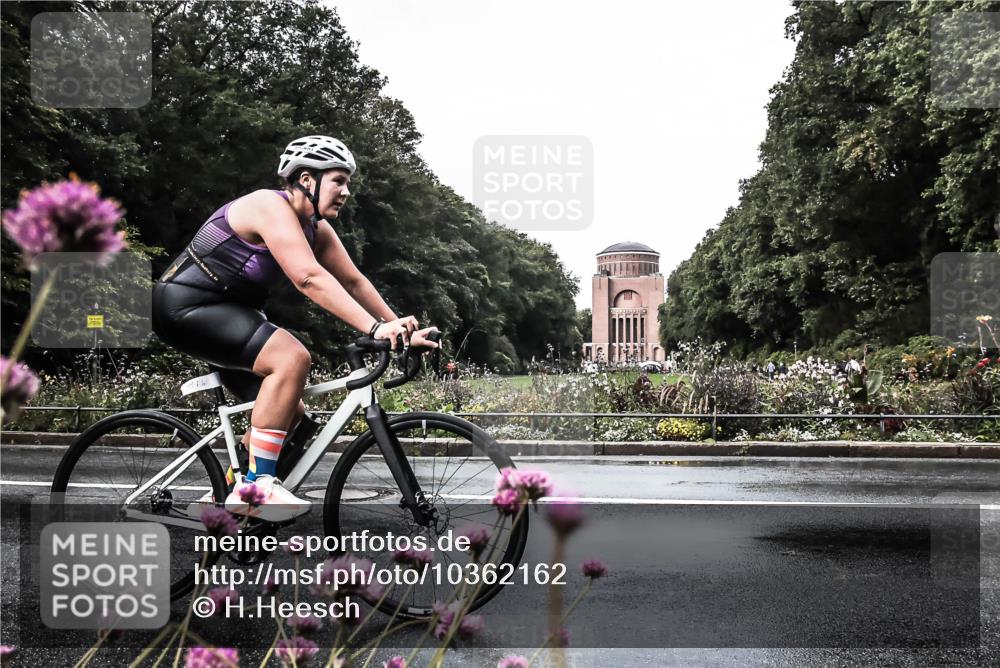 13.09.2026 - Stadtparktriathlon H.Heesch http://msf.ph/oto/10362162 13.09.2026 12:21:08 Radfahren 1015, 1061, 1176 meine-sportfotos.de