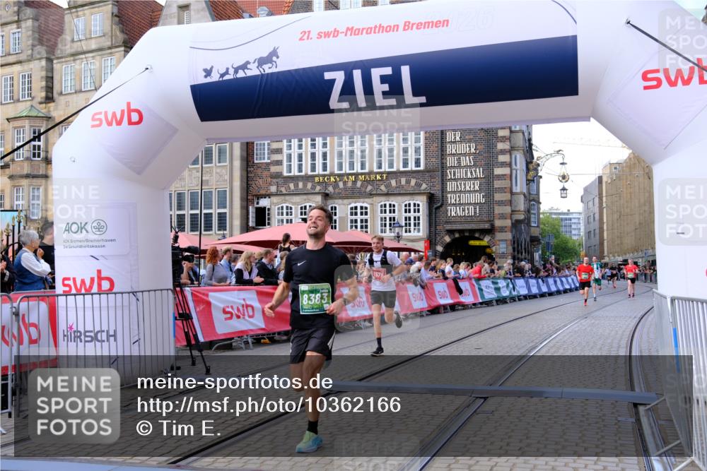 13.09.2026 - 21. swb-Marathon Bremen Tim E. http://msf.ph/oto/10362166 13.09.2026 12:59:36 Ziel 658, 1248, 1508, 1751, 1800, 1993, 2651, 3584, 4096, 6991, 8383, 9533 meine-sportfotos.de